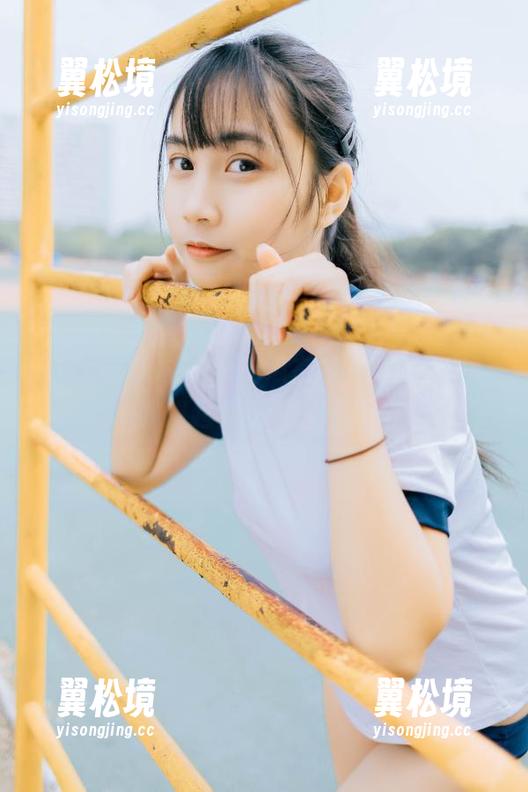 在17c吃瓜在线，看瓜的同时我想起了昨天的外卖…