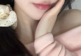 谁说吃瓜无聊？51吃瓜出品的APP带你颠覆传统娱乐！哈哈！