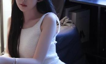 完全被52吃瓜网的下载界面吸引了，你们有没有被那种设计效果晃到？