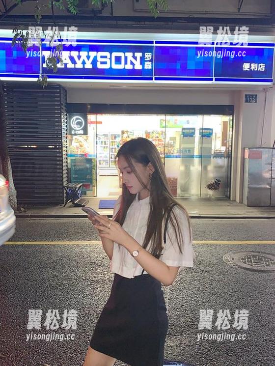 当我在91吃瓜官网流连忘返，发现网址背后藏着多少小心思！