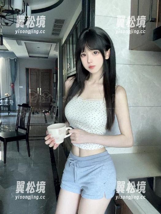 这个“cgw”网页，简直就是八卦界的黑洞，刚进来就停不下来了！