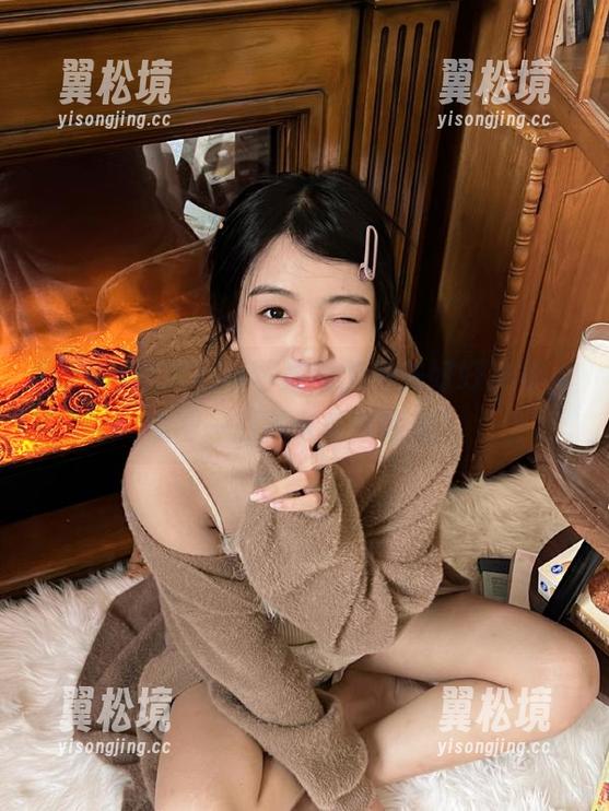 使用hlw苹果版前得先好好准备,免得一口瓜卡在喉咙里! 使用hlw苹果版前得先好好准备,免得一口瓜卡在喉咙里!