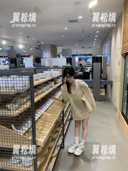 如果“zztt333”的八卦都能变成故事，那这个“网址”该卖多少钱？