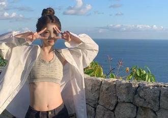 今日娜娜又被吃瓜了，真想问五一吃瓜的ios咋还有这种操作？