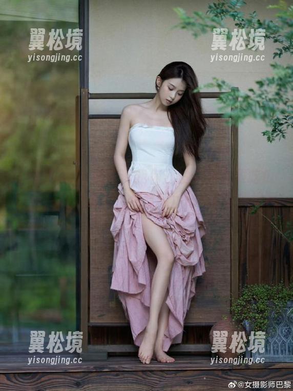 别告诉我你还没点开免费吃瓜的每日更新链接！你肯定miss了很多好料。