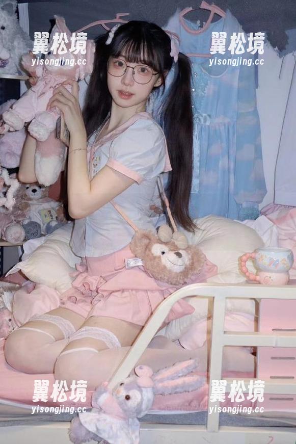 准备好看瓜的姿势了吗？冲哥黑料不打烊app必须收藏！