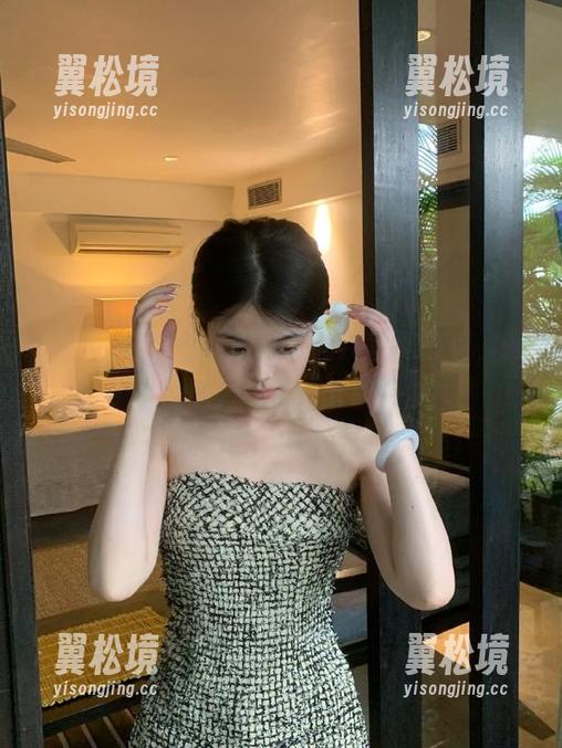 观看吃瓜网最新版官网首页，一不小心就掉进了八卦的深渊！