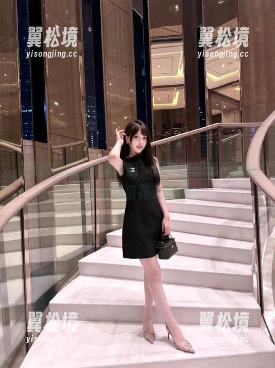 带你吃瓜，网页里的秘密揭晓，点击解锁花边新闻！