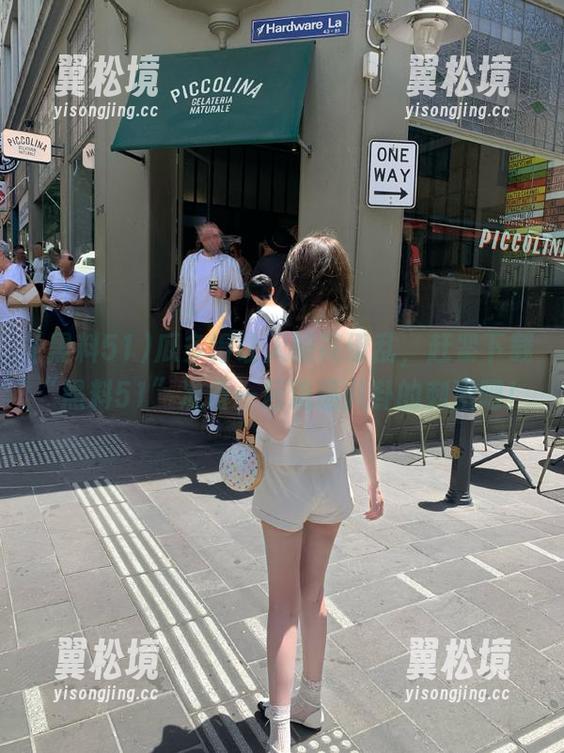 瓜多得让人眼花缭乱，赶紧下载“黑料51”准备一起追逐八卦的刺激吧！
