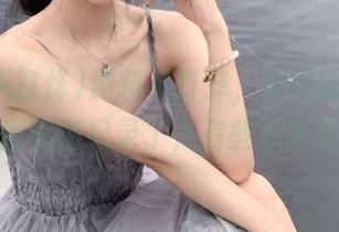 黑料不打烊，苹果版评论区的热度又创纪录了，有些瓜真是奇！