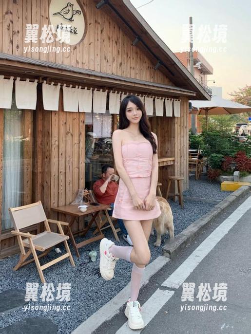 观看蜜桃视频，这个黑料吃瓜网页版引来的瓜也太浓烈了吧，瞬间失去理智。