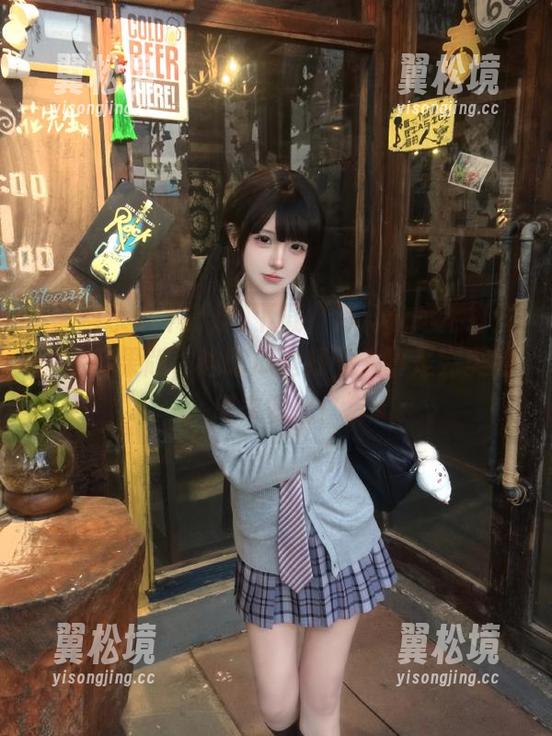 下载“黑料永远不打烊”的苹果版，边吃瓜边打卡，真是完美的周末安排！
