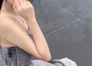 黑料社的更新让我又信了，独家爆料真是太精彩了，完全停不下来！
