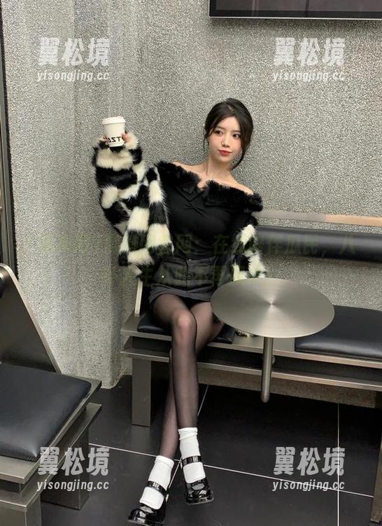 黑料网官网：在线陪伴瓜民，八卦人生从此不再孤单！