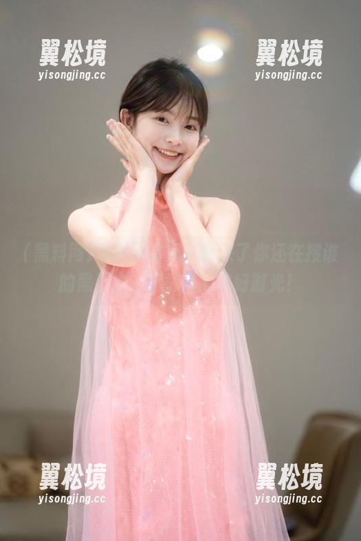 黑料网官网，夜深了你还在搜谁的黑历史？不打烊的美好时光！